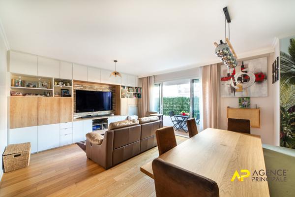 Appartement 4 pièces à vendre à Asnières-sur-Seine 798 000 € **  - Référence  561CLR