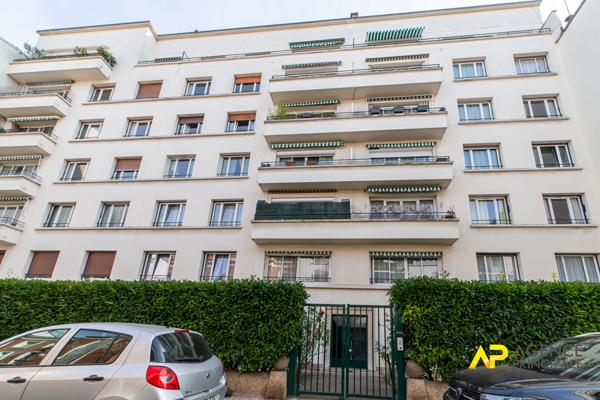 Appartement 4 pièces à vendre à Asnières-sur-Seine 798 000 € **  - Référence  561CLR