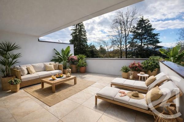 Appartement F5 à vendre  5 pièces - 153 m 2   PAU  - 64