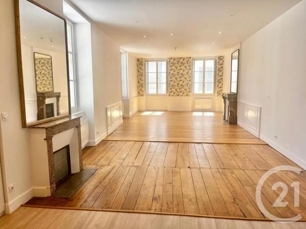 Appartement F5 à vendre  5 pièces - 153 m 2   PAU  - 64