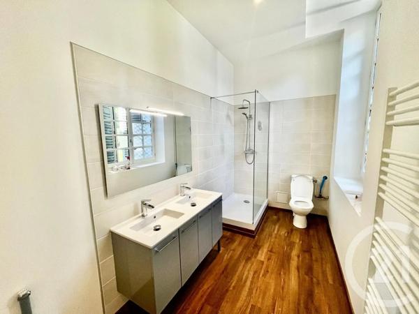 Appartement F5 à vendre  5 pièces - 153 m 2   PAU  - 64