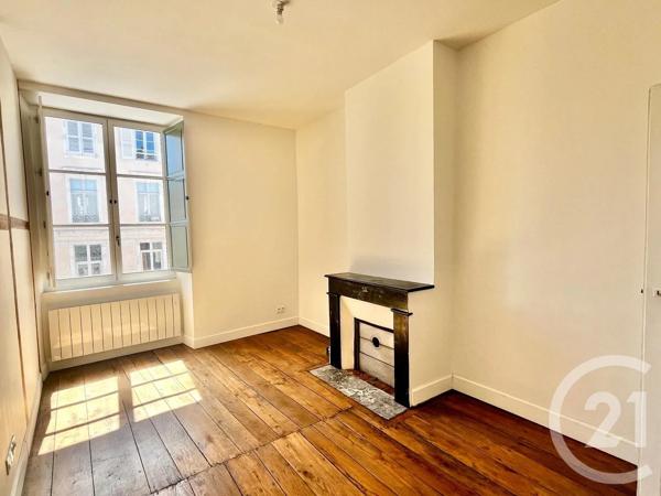 Appartement F5 à vendre  5 pièces - 153 m 2   PAU  - 64