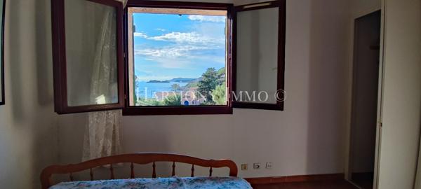 A vendre en exclusivité. Vue mer ! Appartement T3 de 49m² en duplex-Terrasse-Jardin-Garage à Sanary/mer 83110