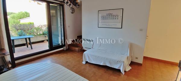 A vendre en exclusivité. Vue mer ! Appartement T3 de 49m² en duplex-Terrasse-Jardin-Garage à Sanary/mer 83110
