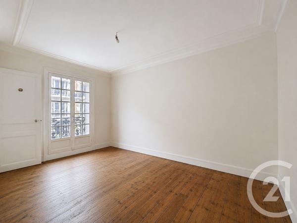 Appartement F4 à vendre  4 pièces - 83,20 m 2   PARIS  - 75015