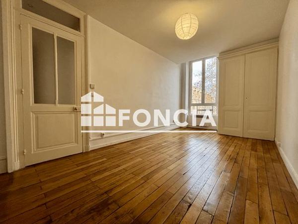 Location Studio 37.6 m² - 54 COURS CHARLEMAGNE Lyon 69002