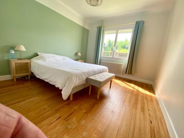 Maison de caractère 5 pièces de plain pied avec piscine - Quartier des Arènes (centre ville) à MONT DE MARSAN (40)