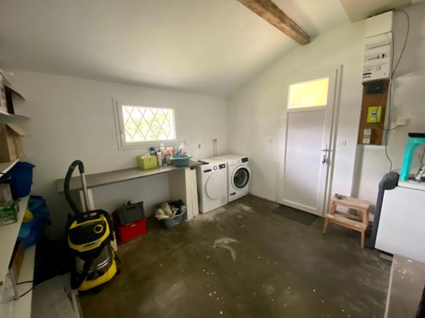 Maison de caractère 5 pièces de plain pied avec piscine - Quartier des Arènes (centre ville) à MONT DE MARSAN (40)