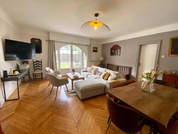 Maison de caractère 5 pièces de plain pied avec piscine - Quartier des Arènes (centre ville) à MONT DE MARSAN (40)