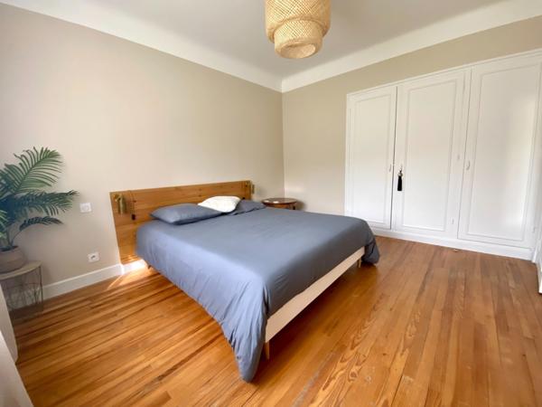 Maison de caractère 5 pièces de plain pied avec piscine - Quartier des Arènes (centre ville) à MONT DE MARSAN (40)