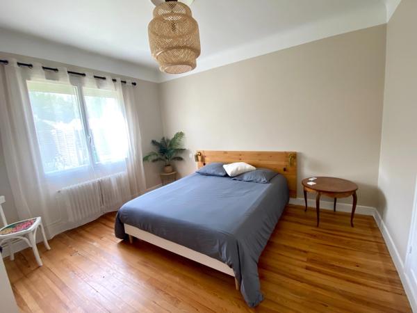 Maison de caractère 5 pièces de plain pied avec piscine - Quartier des Arènes (centre ville) à MONT DE MARSAN (40)