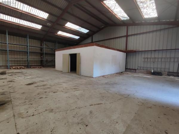 Location - Fonds et/ou murs commerciaux Saint-Didier-des-Bois 27370 1 pièce 300 m 2 1000 m 2