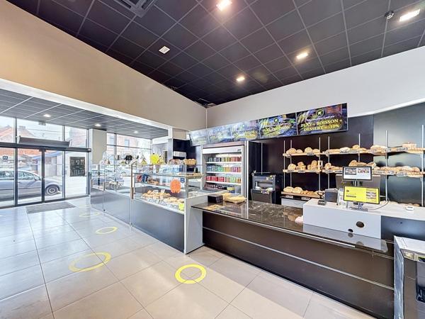 Hénin-Beaumont : local commercial de 563 m² en emplacement visibilité maximale
