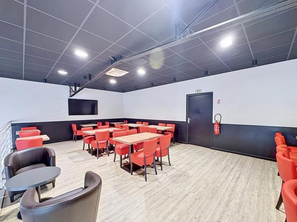 Hénin-Beaumont : local commercial de 563 m² en emplacement visibilité maximale