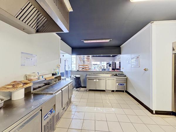 Hénin-Beaumont : local commercial de 563 m² en emplacement visibilité maximale