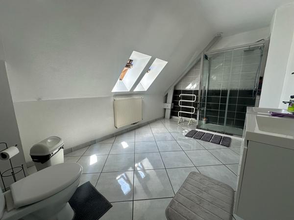 Maison familiale Angers quartier Salpinte de 5 chambres avec jardin