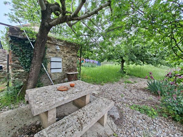 Charmante maison de 3 pièces à vendre à Saint Michel de Déze - Un havre de paix en pleine nature !