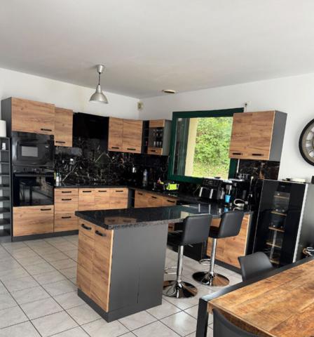 EXCLUSIVITE PROCHE CENTRE VILLE , Landerneau