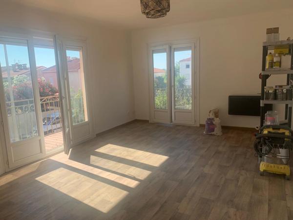 Location                                                      Appartement
                        
                     4 pièces                      103 m2                     à Perpignan