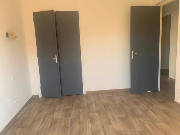 Location                                                      Appartement
                        
                     4 pièces                      103 m2                     à Perpignan