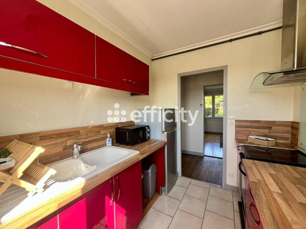 Appartement
         2 pièces
        - 55 m² 110 000 € *