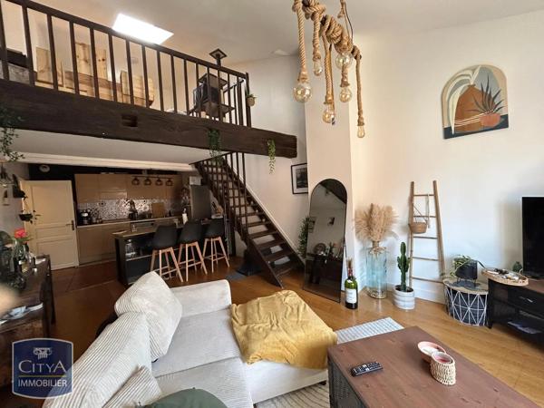 Appartement à louer 3 pièces 84.04m² Montauban (82000)