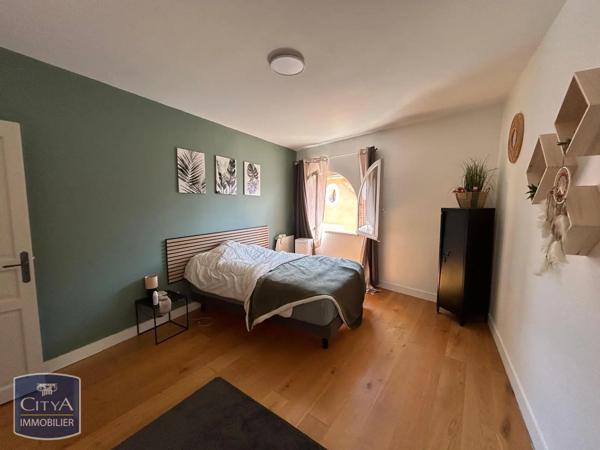 Appartement à louer 3 pièces 84.04m² Montauban (82000)