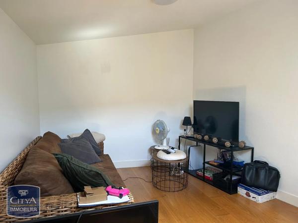 Appartement à louer 3 pièces 84.04m² Montauban (82000)