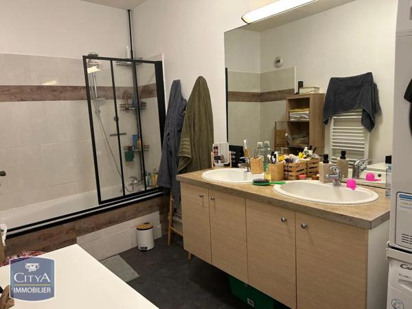 Appartement à louer 3 pièces 84.04m² Montauban (82000)