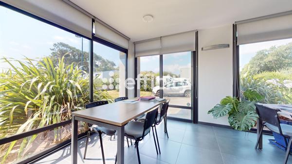 Local Commercial 3 pièces - 79 m²