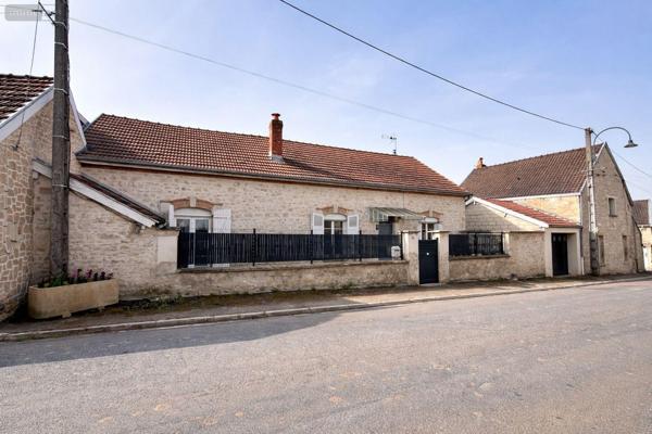 Maison à vendre à Crugny dans la Marne (51170), ref : 51083/VENT/981