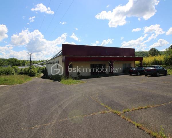 Local commercial de 1 039 m²