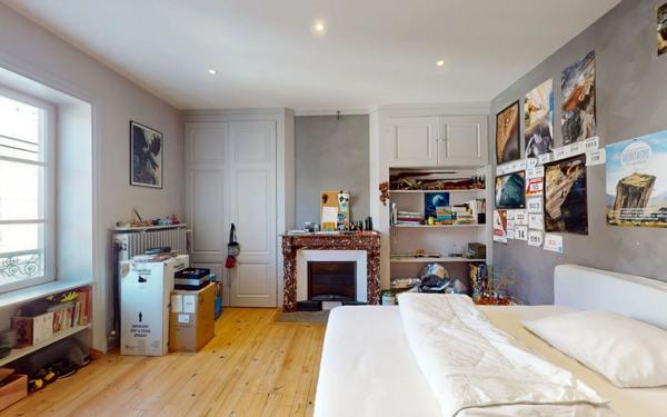 Maison à vendre    7 pièces •  Trévoux