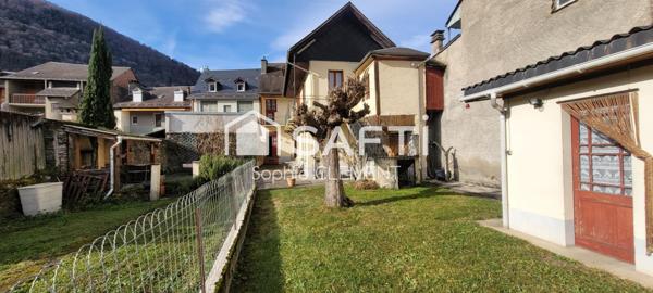 Centre Luchon - Maison 160 m² + 2 appartements à rénover avec jardin