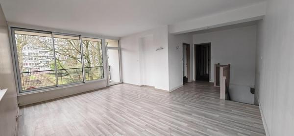 APPARTEMENT DUPLEX 4 CHAMBRES CALME et SÉCURISÉ idéal INVESTISSEURS OU FAMILLE