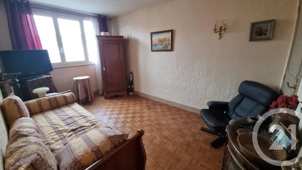 Appartement F5 à vendre  5 pièces - 91,26 m2 ST MAUR DES FOSSES - 94