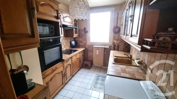 Appartement F5 à vendre  5 pièces - 91,26 m2 ST MAUR DES FOSSES - 94
