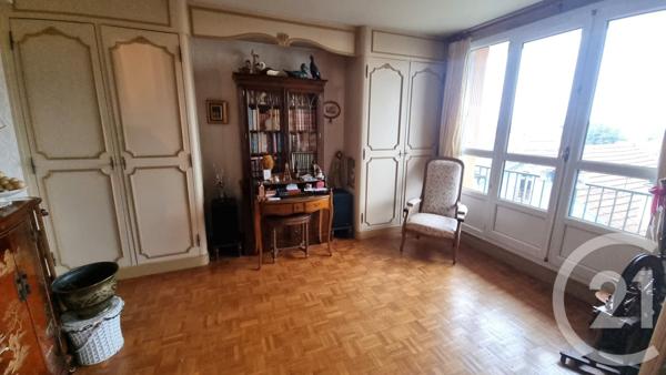 Appartement F5 à vendre  5 pièces - 91,26 m2 ST MAUR DES FOSSES - 94