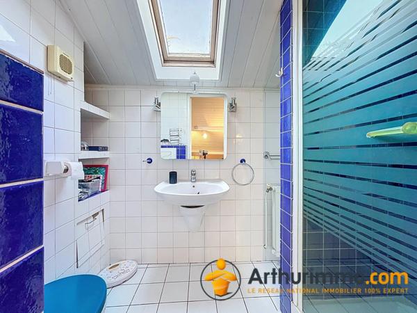 Vente                                                      Maison
                        
                     6 pièces                      159 m2                     à Nanterre