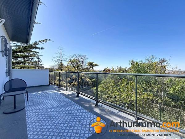 Vente                                                      Maison
                        
                     6 pièces                      159 m2                     à Nanterre