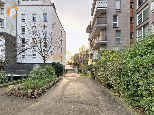 Vente Appartement82 m² - 4 Pièces - IVRY SUR SEINE (94200)