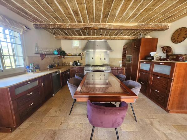 Allauch (13190) BASTIDE / MAISON / VILLA, 350 m² AU CALME - VUE PANORAMIQUE GARLABAN - PISCINE, MARSEILLE 11ème ALLAUCH / LA