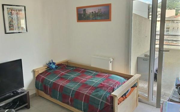 Appartement à vendre    4 pièces • 74 m2 Toulon