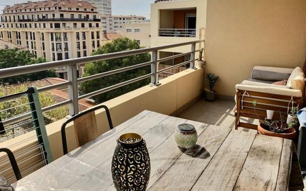 Appartement à vendre    4 pièces • 74 m2 Toulon