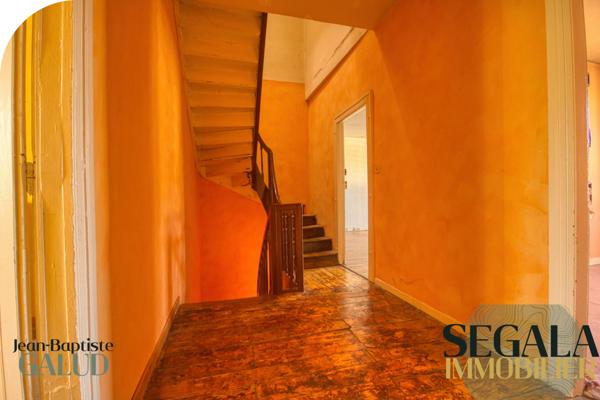 Blaye-les-Mines (81400) Immeuble 430 m² au sol