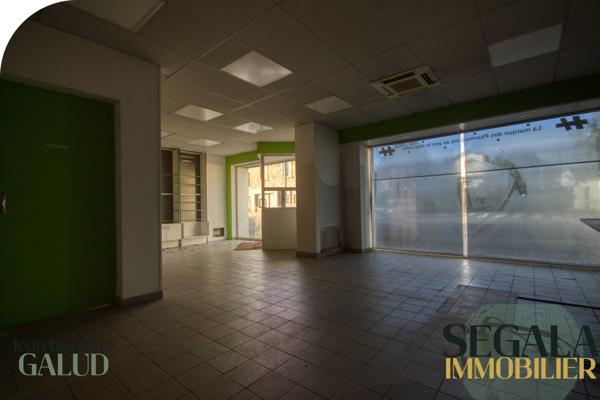 Blaye-les-Mines (81400) Immeuble 430 m² au sol