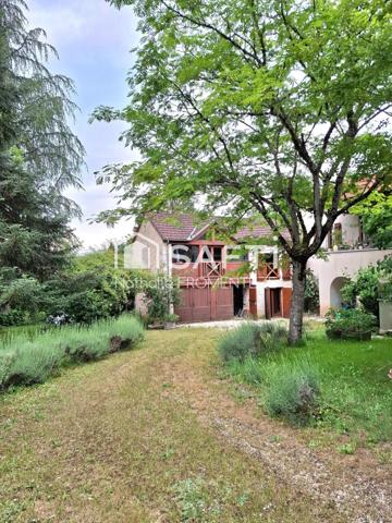 Ancienne grange restauré en maison de type quercynois
