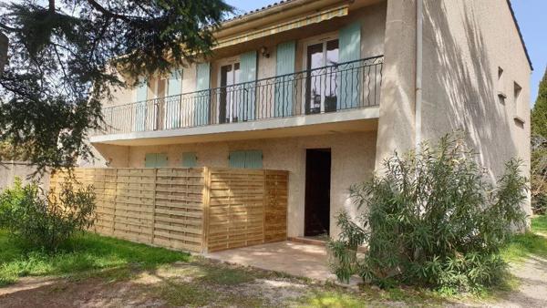 Location Appartement 4 pièces 94 m2 à Salon-de-Provence