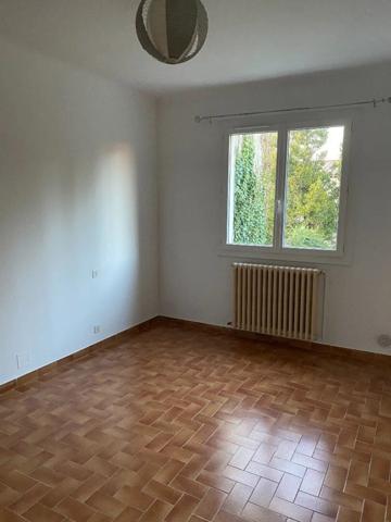 Location Appartement 4 pièces 94 m2 à Salon-de-Provence