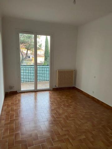 Location Appartement 4 pièces 94 m2 à Salon-de-Provence